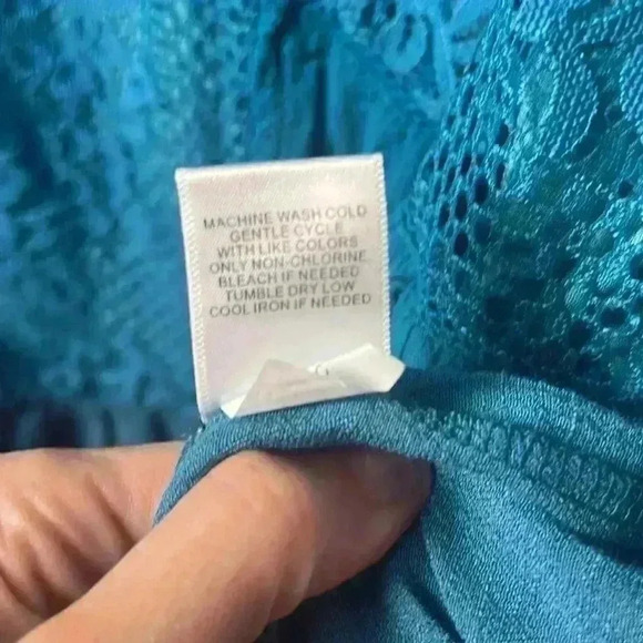 One World Live and Let Live Knit Lace Ruffled Hem Hi-Lo Tank Top Size M Teal - Picture 8 of 11